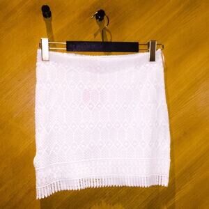KOTON Lace White Mini Skirt Size Small NWT